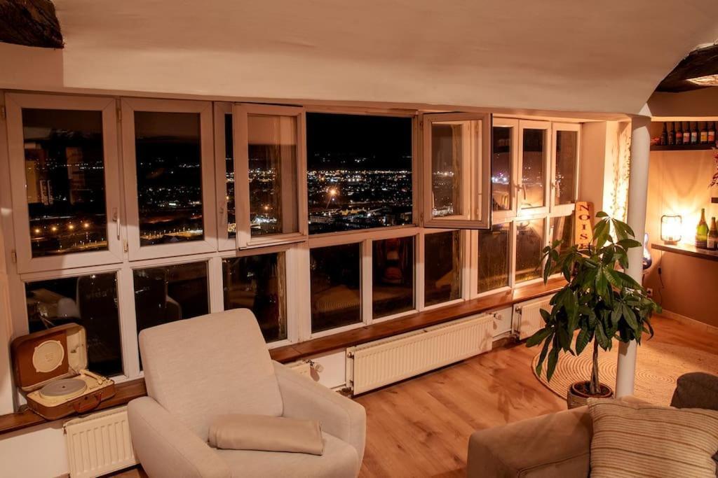 Duplex Atypique Dans La Cite Medievale لووْ المظهر الخارجي الصورة