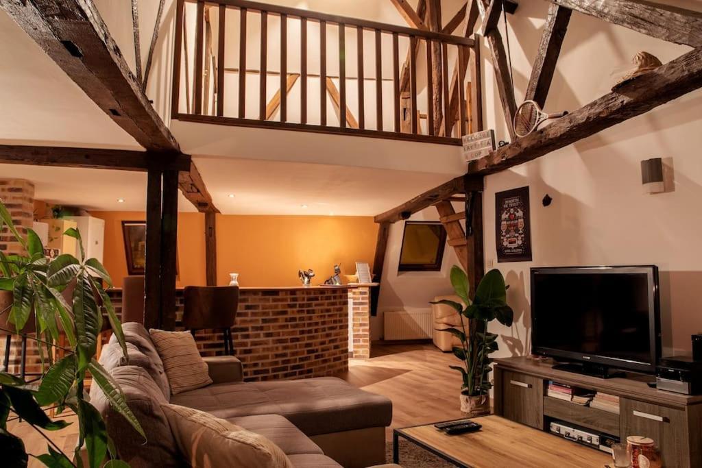 Duplex Atypique Dans La Cite Medievale لووْ المظهر الخارجي الصورة