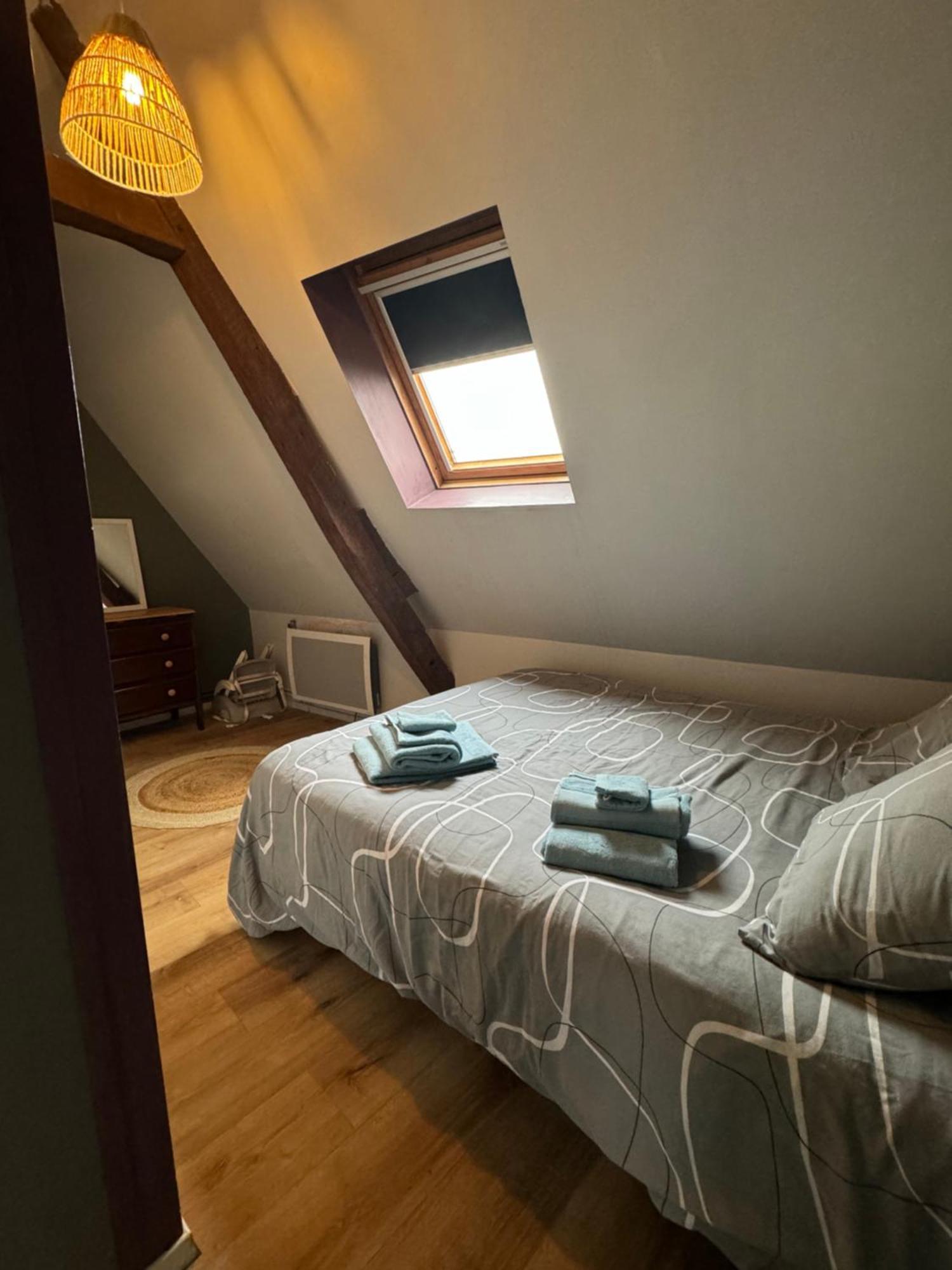 Duplex Atypique Dans La Cite Medievale لووْ المظهر الخارجي الصورة